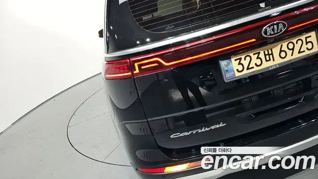 Kia Carnival 2021 — Photo 12/30