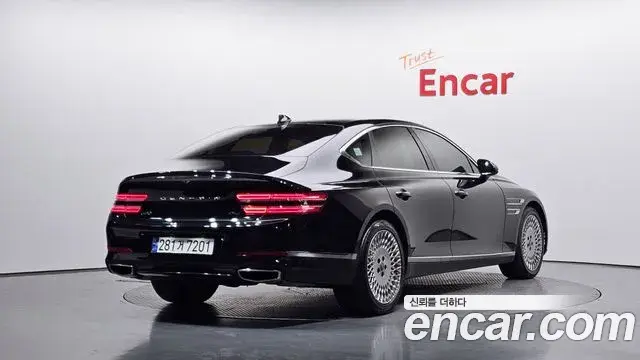 Genesis G80 2023 — ფოტო 10/34