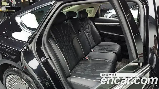 Genesis G80 2023 — ფოტო 27/34