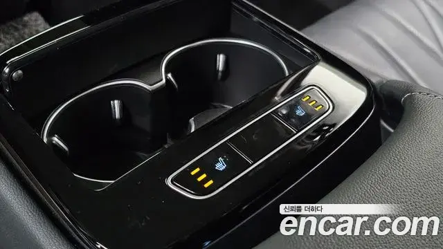 Genesis G80 2023 — ფოტო 8/34