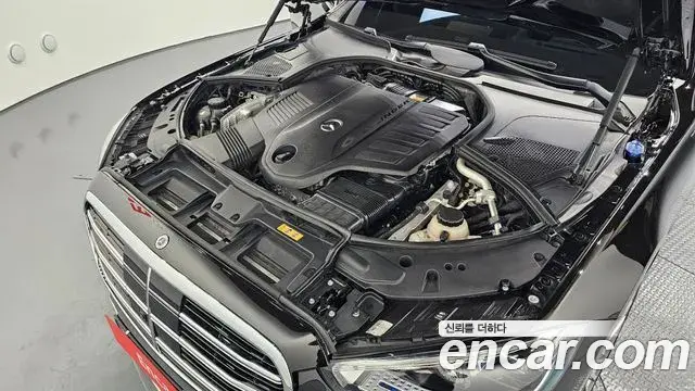 Mercedes-Benz S-Class 2023 — Photo 22/30