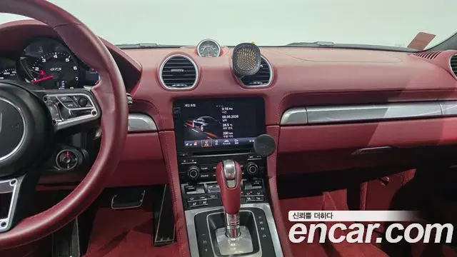 Porsche 718 Cayman 2018 — ფოტო 7/20