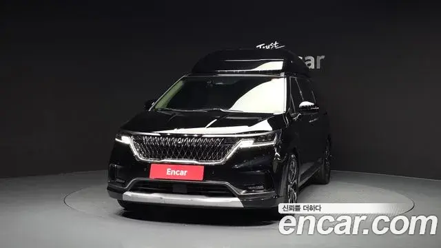 Kia Carnival 2022 — Фото 3/20