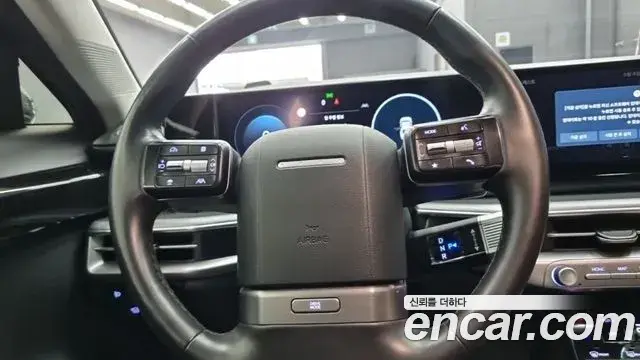 Hyundai Grandeur 2023 — Фото 8/18
