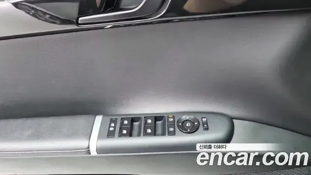 Hyundai Grandeur 2023 — Фото 13/18