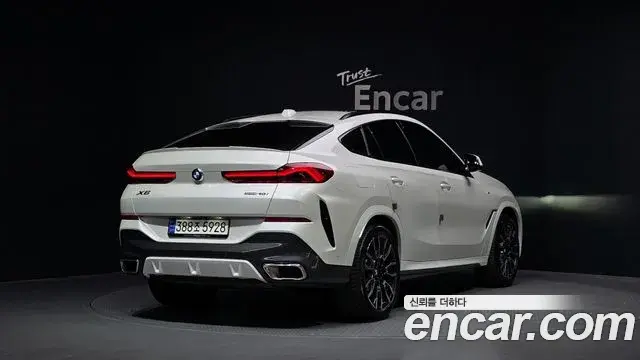 BMW X6 2024 — Photo 32/34