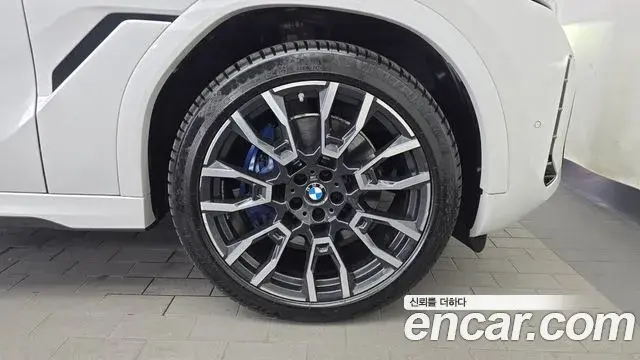 BMW X6 2024 — Photo 27/34