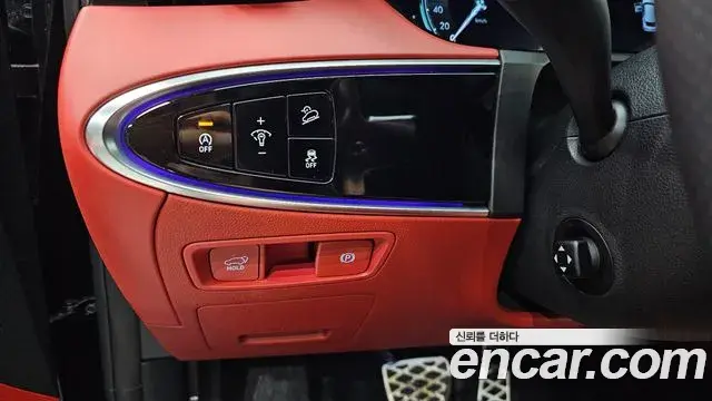 Genesis GV70 2021 — ფოტო 1/30