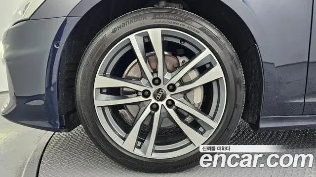 Audi A6 2022 — Şəkil 2/30
