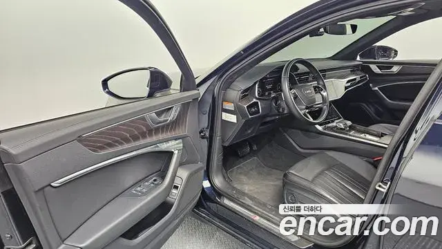 Audi A6 2022 — Şəkil 26/30