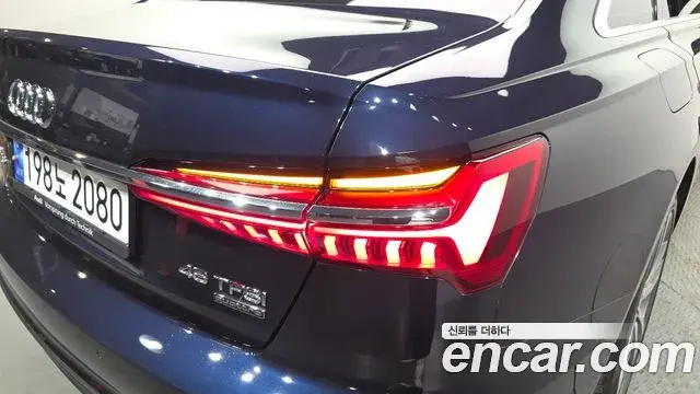 Audi A6 2021 — Şəkil 19/34