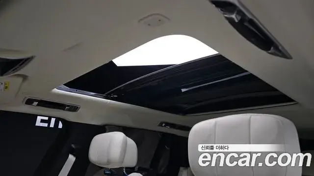 Land Rover Range Rover 2025 — Photo 33/33