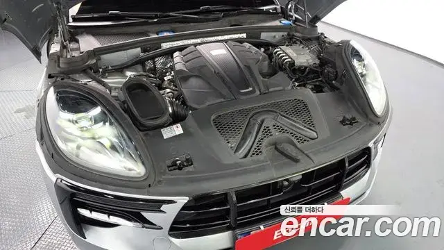 Porsche Macan 2021 — Şəkil 9/20
