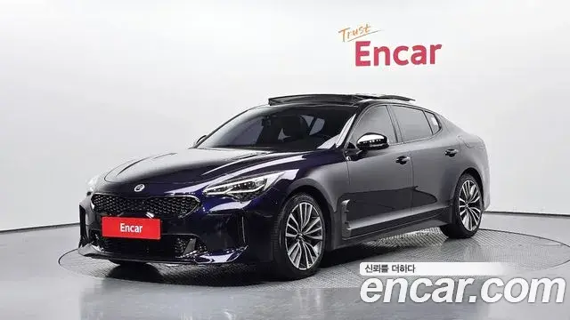 Kia Stinger 2018 — Фото 1/20