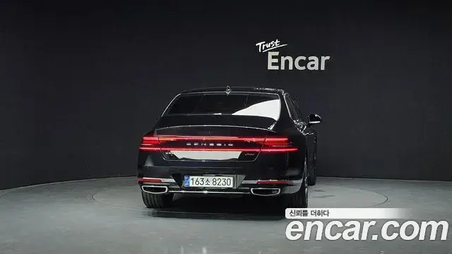 Genesis G90 2022 — ფოტო 32/33