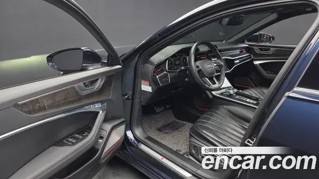 Audi A6 2020 — ფოტო 30/31