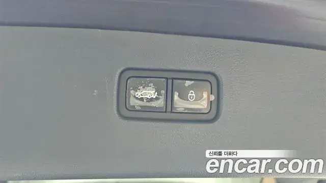 Genesis GV80 2023 — Photo 20/34