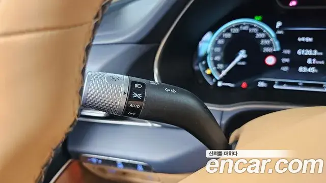 Genesis GV80 2023 — Photo 19/34