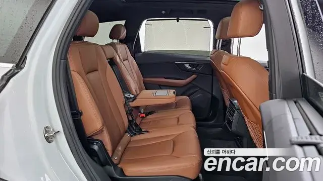 Audi Q7 2023 — ფოტო 15/33
