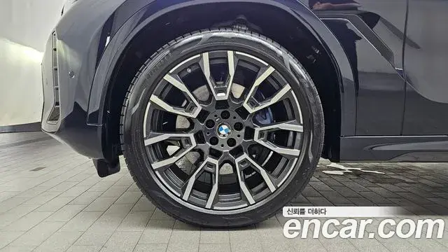 BMW X6 2025 — Photo 19/33