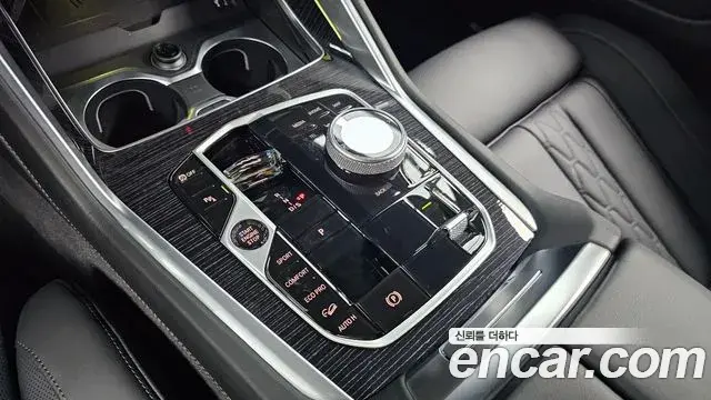 BMW X6 2025 — Photo 23/33