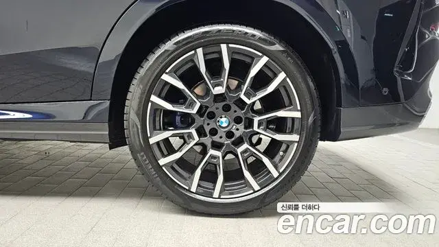 BMW X6 2025 — Photo 11/33
