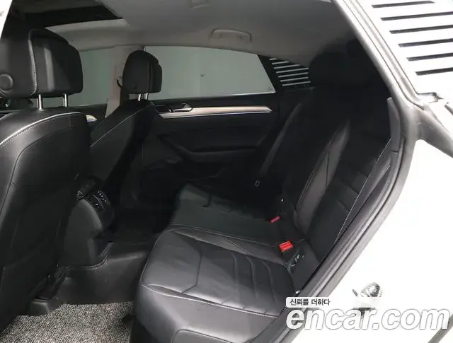 Volkswagen Arteon 2019 — ფოტო 5/20