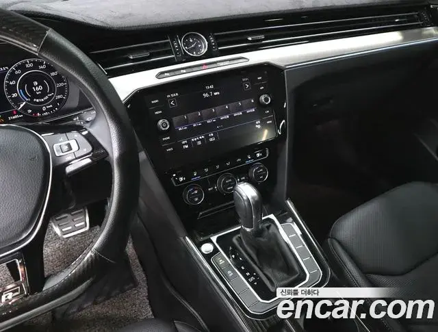 Volkswagen Arteon 2019 — ფოტო 20/20