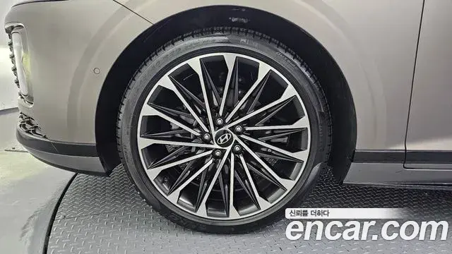 Hyundai Grandeur 2023 — Фото 5/20