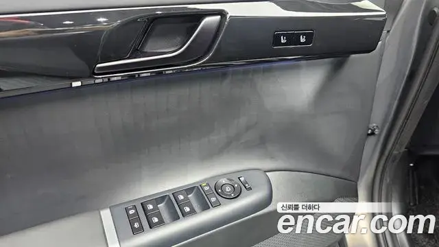 Hyundai Grandeur 2023 — Фото 17/20