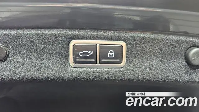 Hyundai Grandeur Hybrid 2023 — ფოტო 12/34