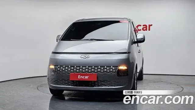 Hyundai Staria 2024 — Фото 3/20