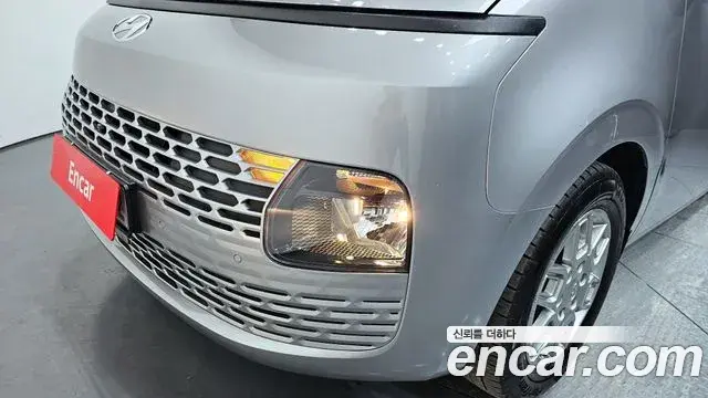Hyundai Staria 2024 — Şəkil 27/33