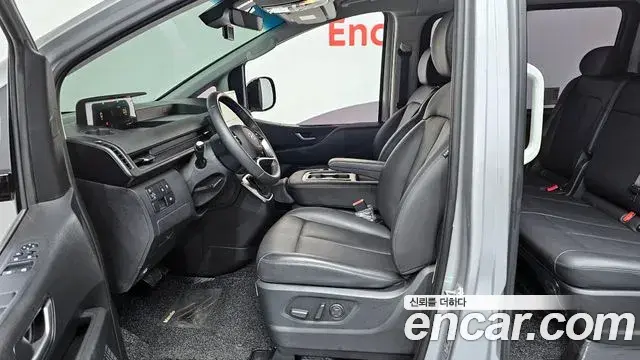Hyundai Staria 2024 — Şəkil 33/33