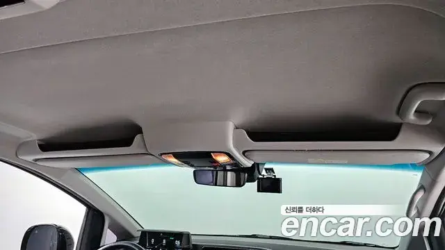 Hyundai Staria 2024 — Şəkil 16/33