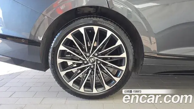 Hyundai Grandeur Hybrid 2024 — Şəkil 9/20