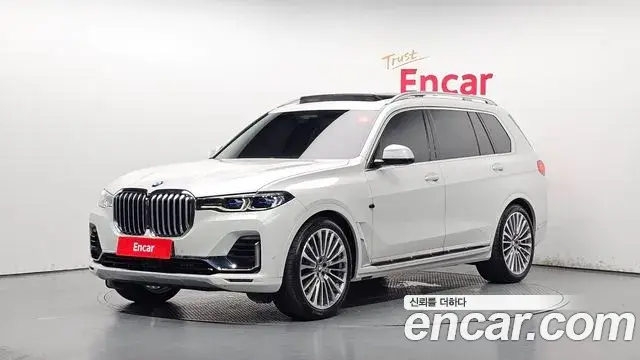 BMW X7 2021 — ფოტო 7/20