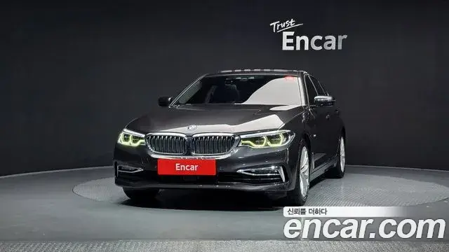 BMW 5 Series 2018 — ფოტო 3/32
