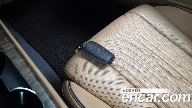 Genesis G80 2020 — Photo 35/38