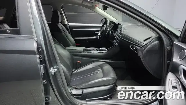 Hyundai Sonata Hybrid 2019 — Şəkil 15/33