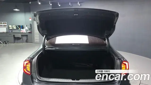 Hyundai Sonata Hybrid 2019 — Şəkil 22/33