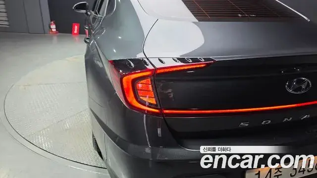 Hyundai Sonata Hybrid 2019 — Şəkil 10/33