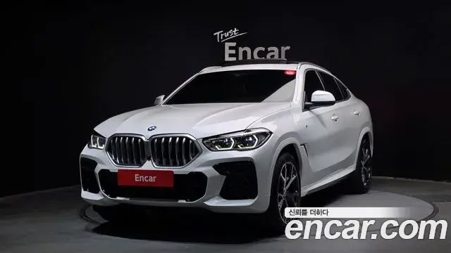 BMW X6 2022 — Фото 10/20