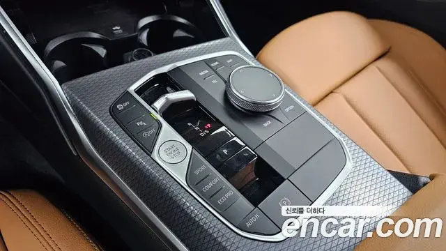 BMW 3 Series 2025 — Фото 9/20