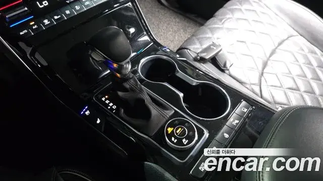 Kia Mohave The Master 2020 — Photo 8/20