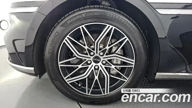 Genesis G90 2022 — ფოტო 16/35