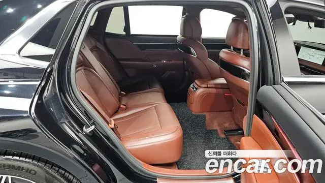 Genesis G90 2022 — ფოტო 28/35