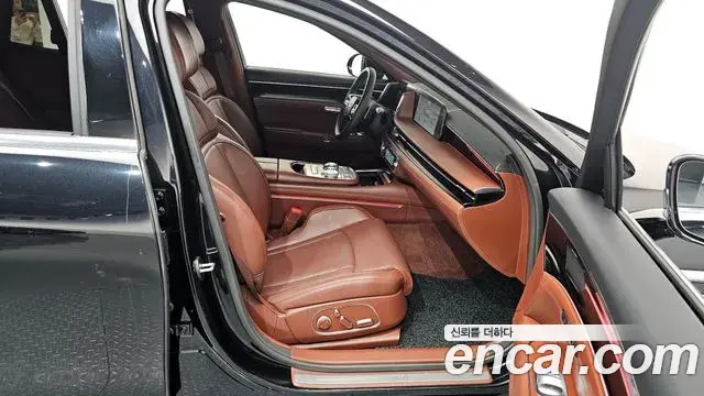 Genesis G90 2022 — ფოტო 10/35