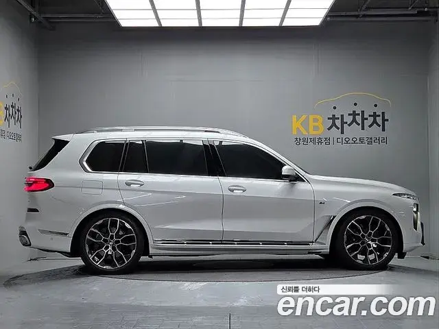 BMW X7 2025 — Photo 3/20