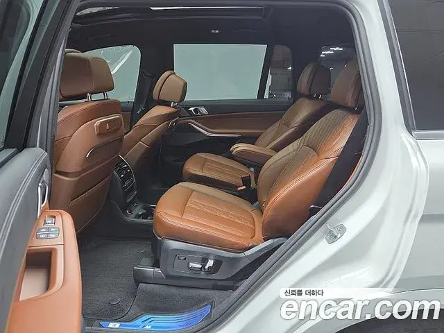 BMW X7 2025 — Photo 15/20